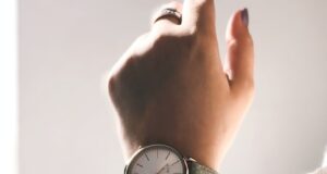 Návody a tipy pro údržbu dámských hodinek Armani Samsung Galaxy Watch Active - sportovní hodinky