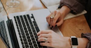 Jak vybrat dámské hodinky Recenze dámských hodinek Huawei