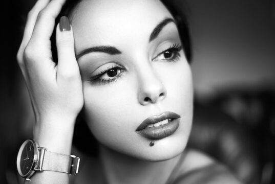 Elegantní hodinky jako investice: Které značky nabízejí nejlepší hodnotu✅