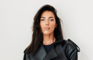 Podzimní Šatník: Must-Have Kousky a Tipy pro Ženy