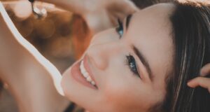 Výhody černého oleje pro pokožku a vlasy