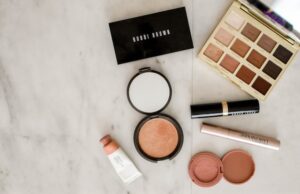 Výhody karanja oleje pro pokožku a vlasy